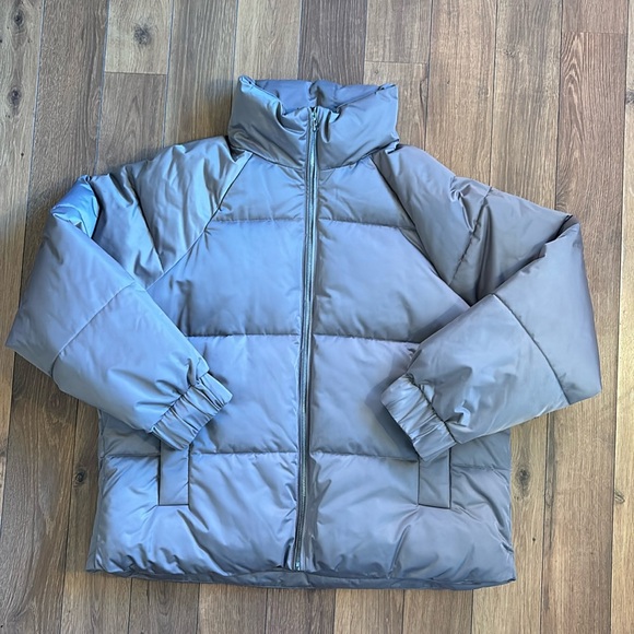 Abercrombie & Fitch Jackets & Blazers - Beige/Tan Abercrombie & Fitch Puffer Jacket - Large